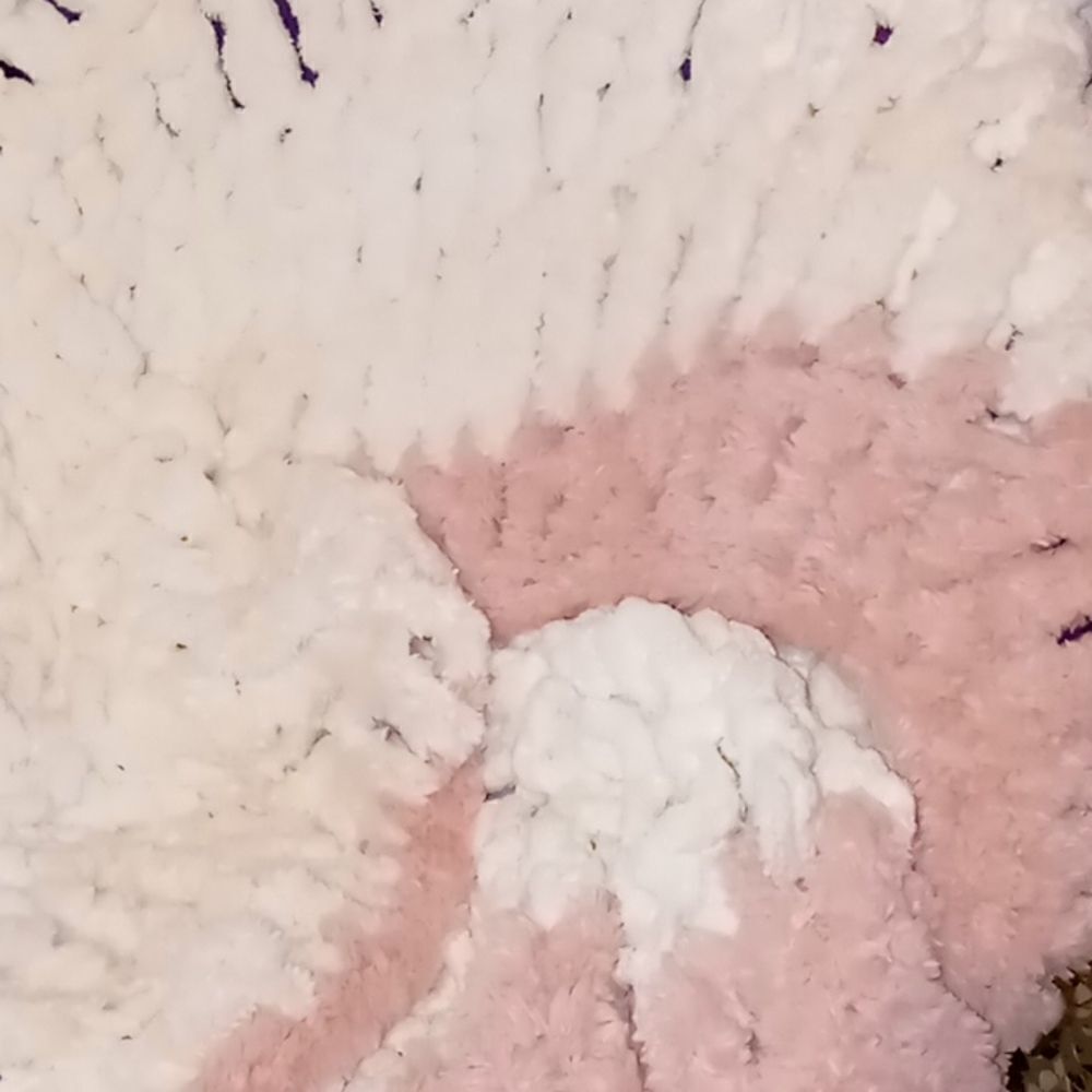 Fox yarn 🧶 huge blanket - Picture 4 of 5